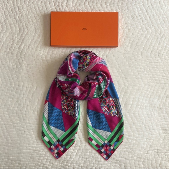 NWT Hermes Patchwork Horse Cashmere Silk Shawl Scarf - Picture 13 of 16